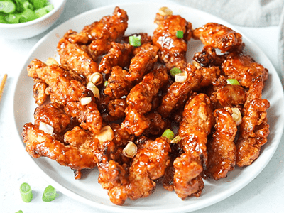 Golden, crispy fried chicken served hot with flavourful seasoning served at Mahony’s Steak House Bishopbriggs.