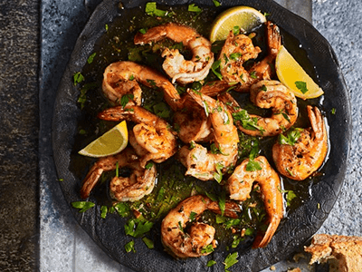 Delicious, freshly cooked shrimps served as starters, perfectly seasoned and presented at Mahony’s Steak House in Bishopbriggs.